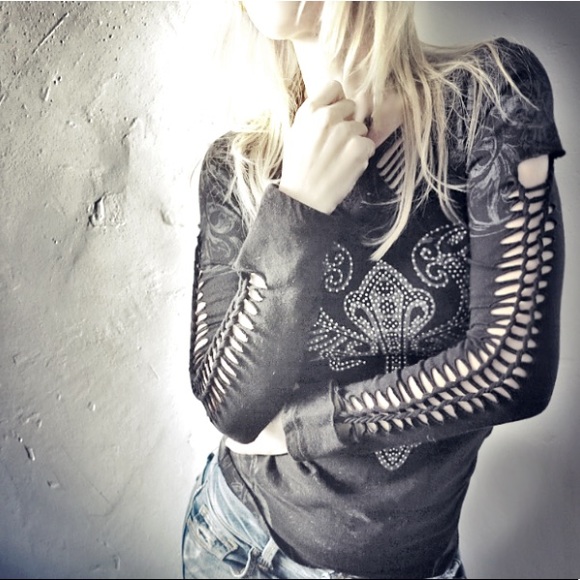 ocasion Tops - Black top with braided sleeves & back S